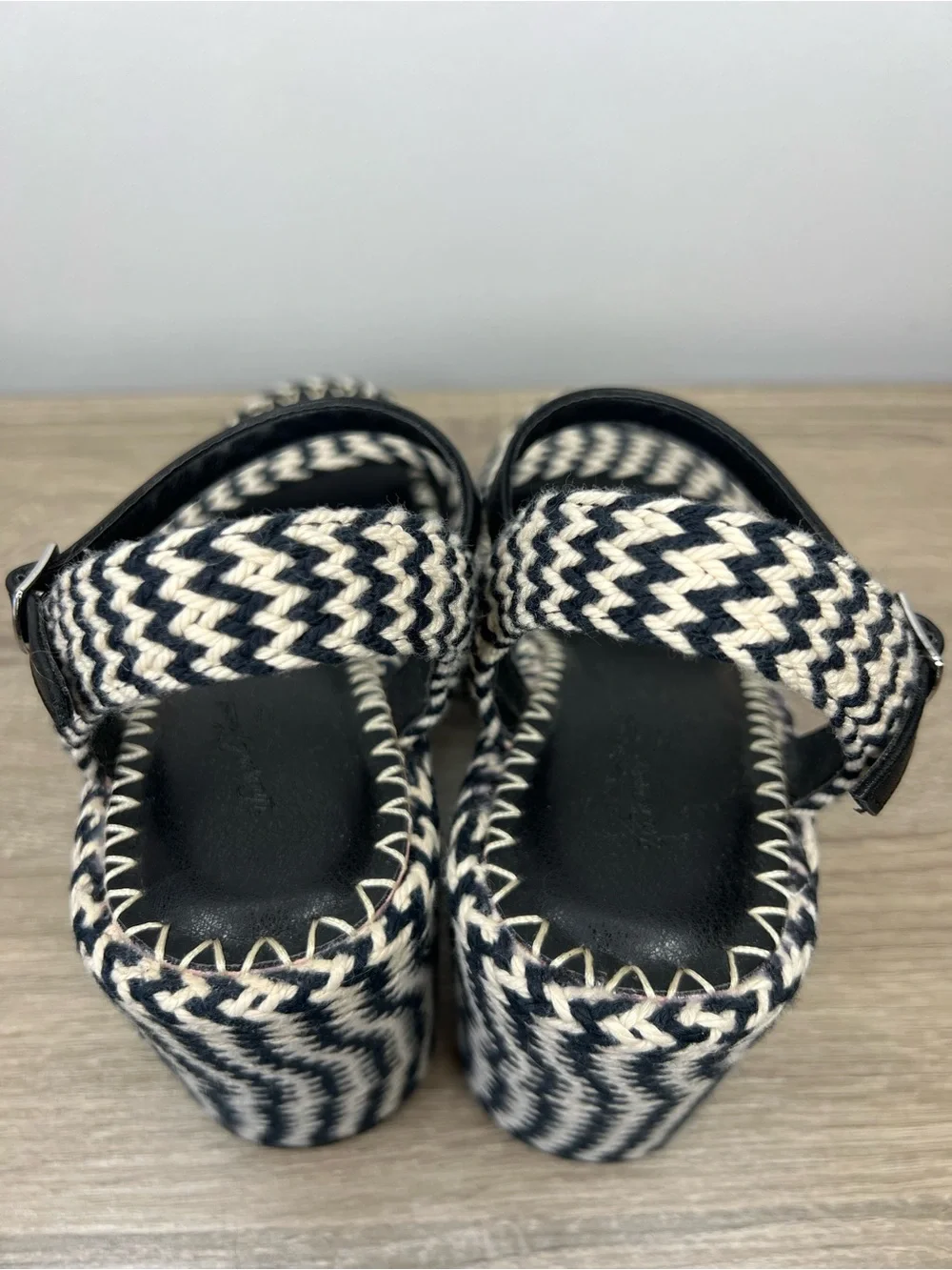 Black & White Woven Platform Block Heel Sandals Size 6.5 Ankle Strap Chevron